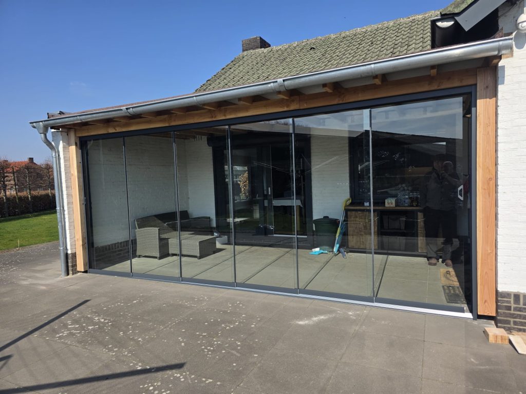 Goedkoopste glazen schuifwanden Hoensbroek, Landgraaf, Maastricht, Geleen en Heerlen